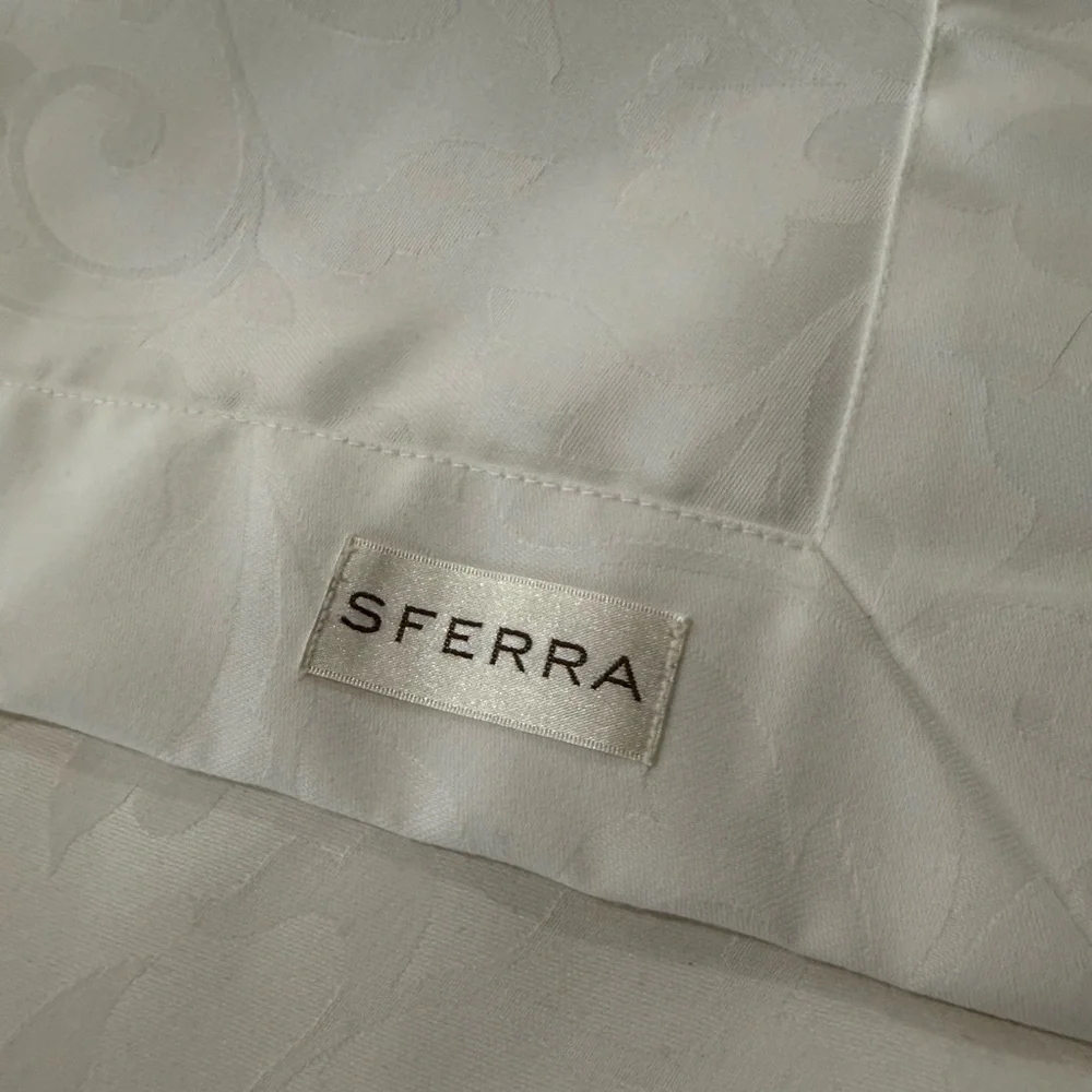 New! SFERRA Oblong White Jacquard Tablecloth 70”x124”